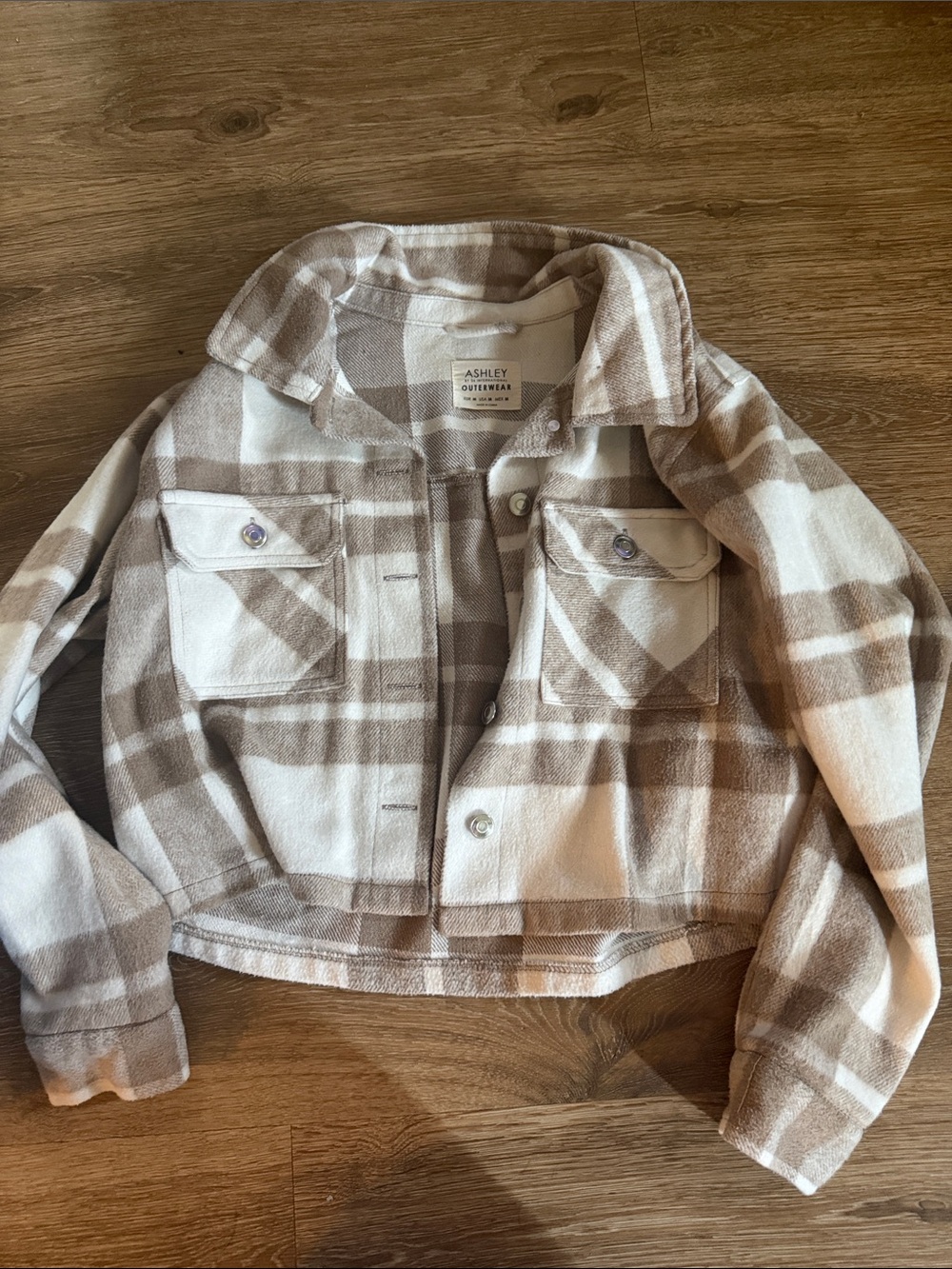 Ashley Plaid Button-Up Jacket in Cream and Taupe